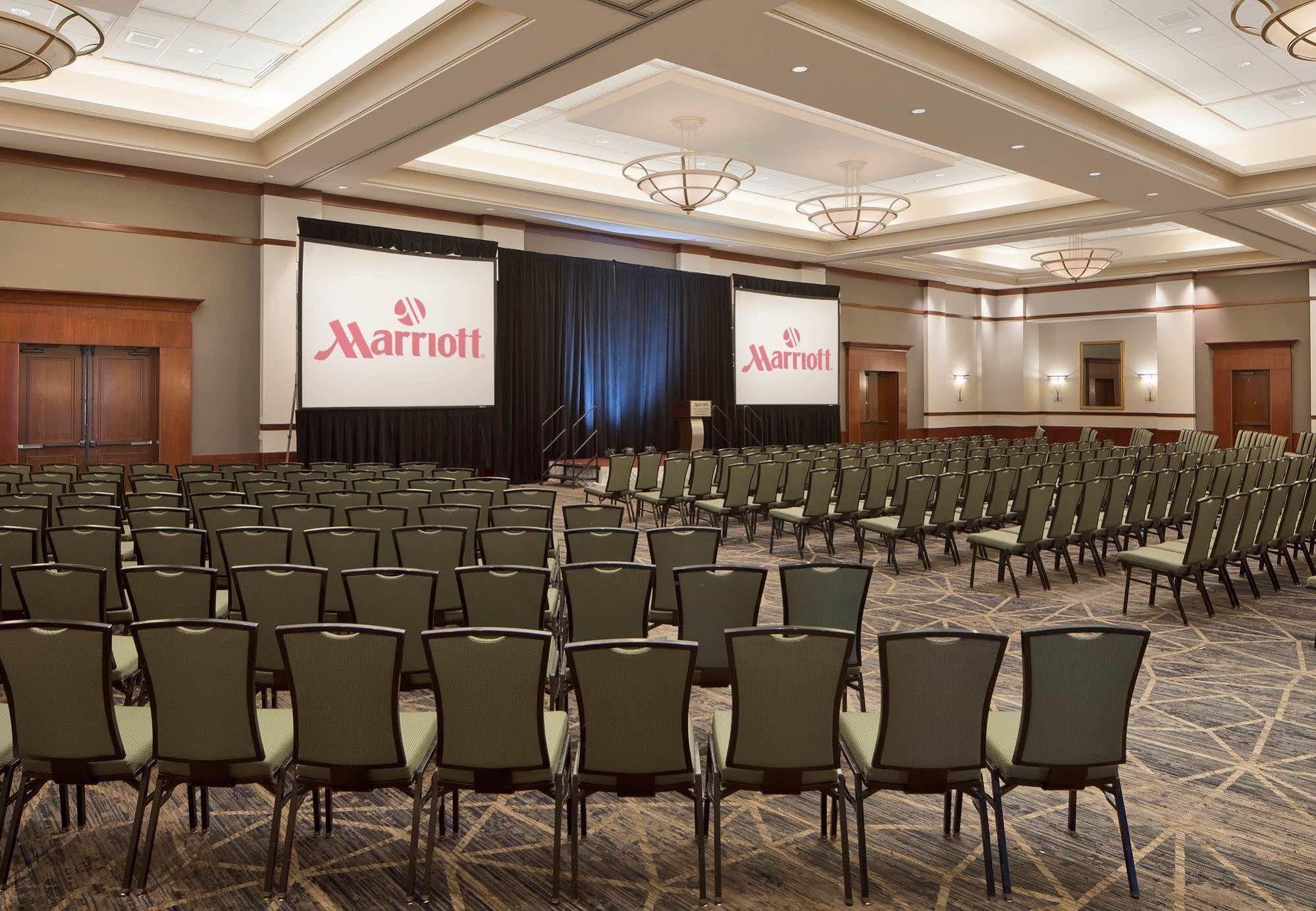 Auburn Hills Marriott Pontiac Hotel Exterior photo